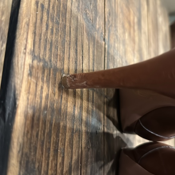 Elie Tahari platform heels - Picture 5 of 6